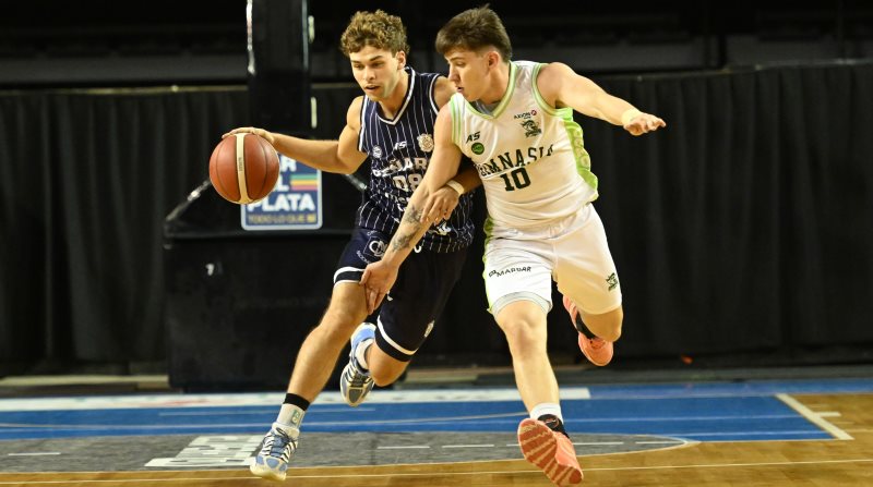 Peñarol se hizo fuerte en casa