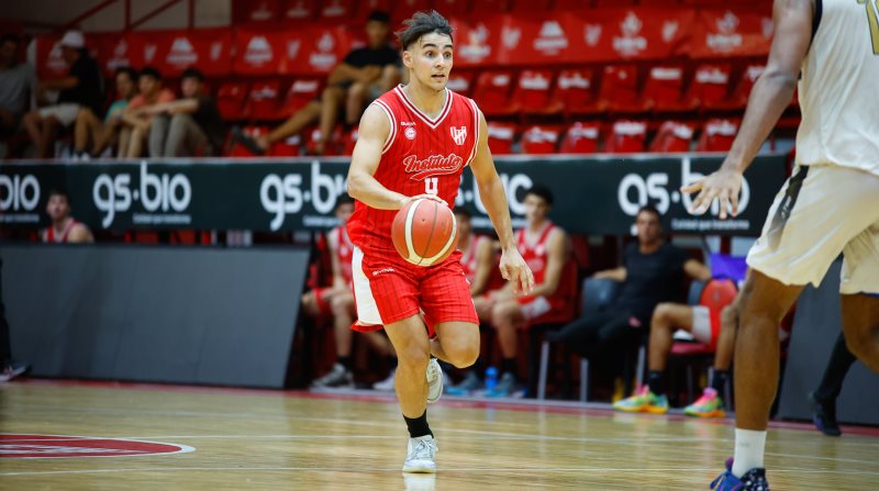 Tercer triunfo al hilo para los pibes de la Gloria