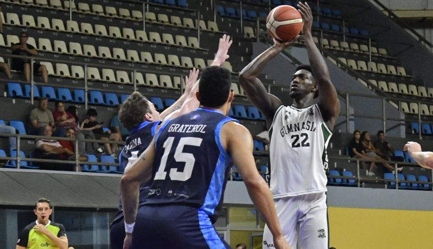 Gimnasia inició su gira con una victoria 