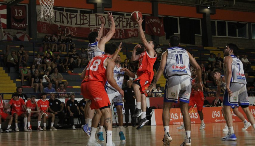 Huracán se juega la permanencia en una noche clave